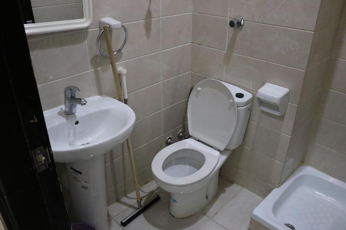 Popular attractions Area Nearby Property